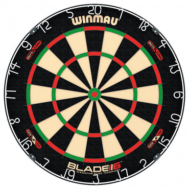Hochwertige Sisaloberfläche der Winmau Blade 6 für regelmäßiges Training und lange Haltbarkeit.