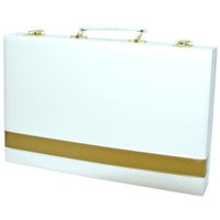 Edler Backgammon-Koffer in Weiß mit goldfarbenem Zierstreifen, geschlossenes Format 38×23 cm, kompaktes Reise-Set