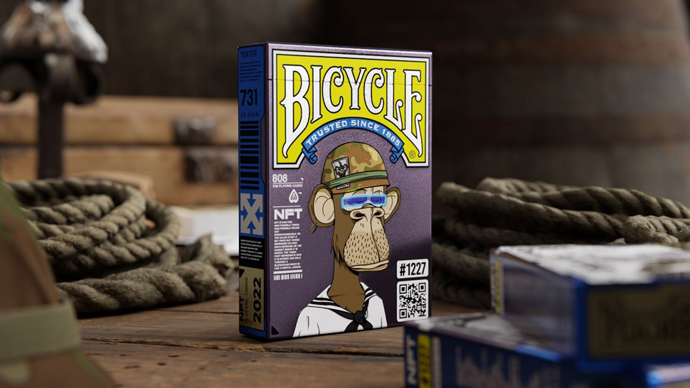Bicycle Bored Ape Kartenspiel mit exklusivem Design, Vorderansicht