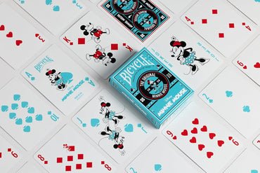 Individuell gestaltete Bildkarten mit Minnie und Mickey Mouse im Bicycle Disney Classic Kartendeck, romantisch und verspielt illustriert