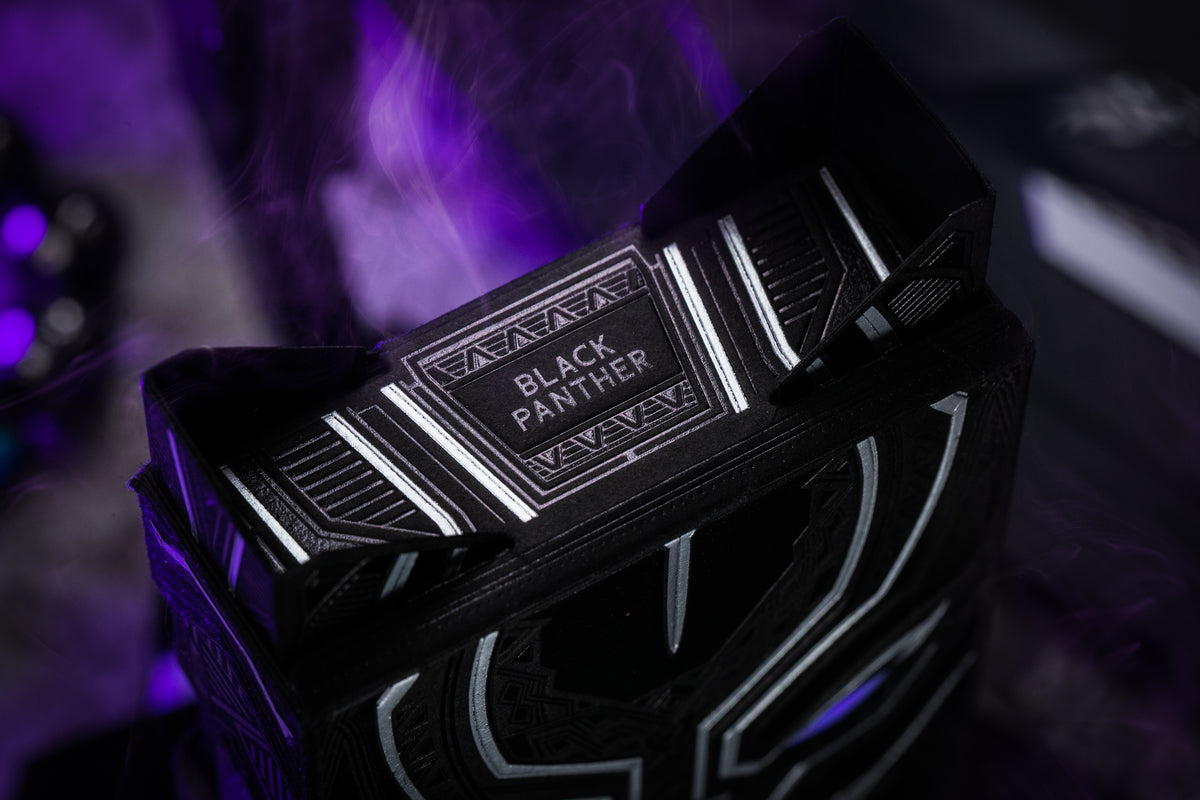 Black Panther Playing Cards mit magnetischem Verschlusssystem