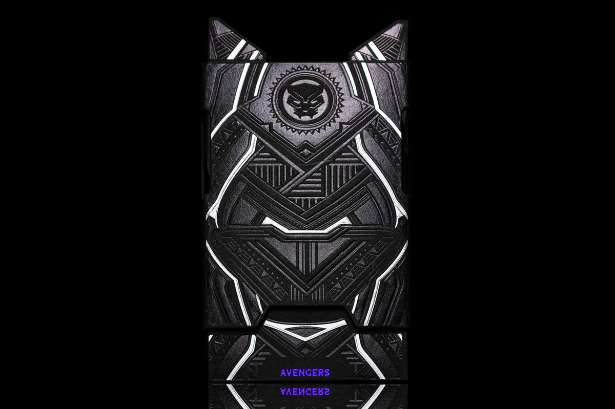 Ausziehbares Black Panther Tuck Case für Spielkarten