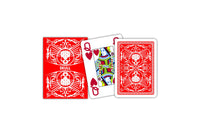 Modiano Skull Deck im Einsatz – professionelle Spielkarten mit Totenkopf-Motiv für Poker und Casino