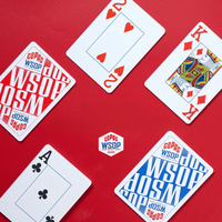 Raue Rückseite einer COPAG WSOP Pokerkarte für gute Griffigkeit